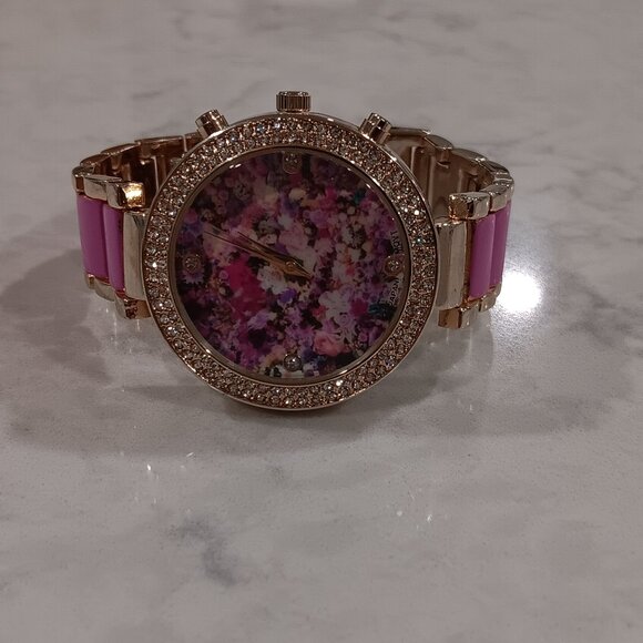 Geneva Platinum Watch - Picture 9 of 9